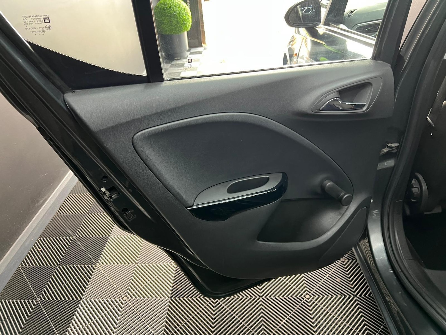 Used Vauxhall Corsa 2017 for sale - 76647621: Photo 40