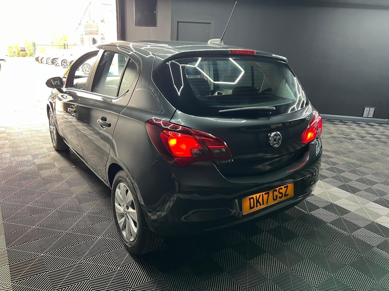 Used Vauxhall Corsa 2017 for sale - 76647621: Photo 6