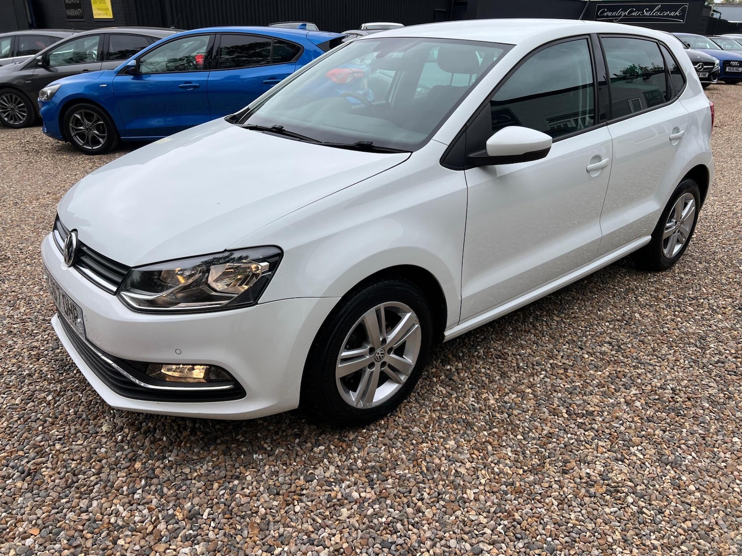 Used Volkswagen Polo 2017 for sale - 76647489: Photo 11