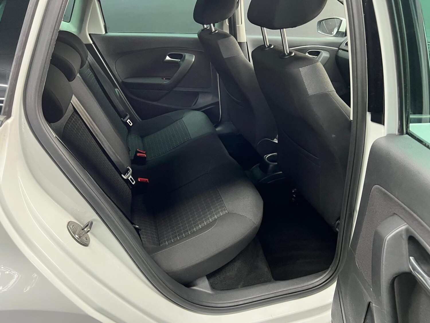 Used Volkswagen Polo 2017 for sale - 76647489: Photo 32