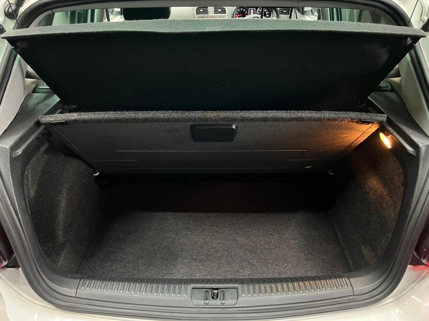 Used Volkswagen Polo 2017 for sale - 76647489: Photo 36