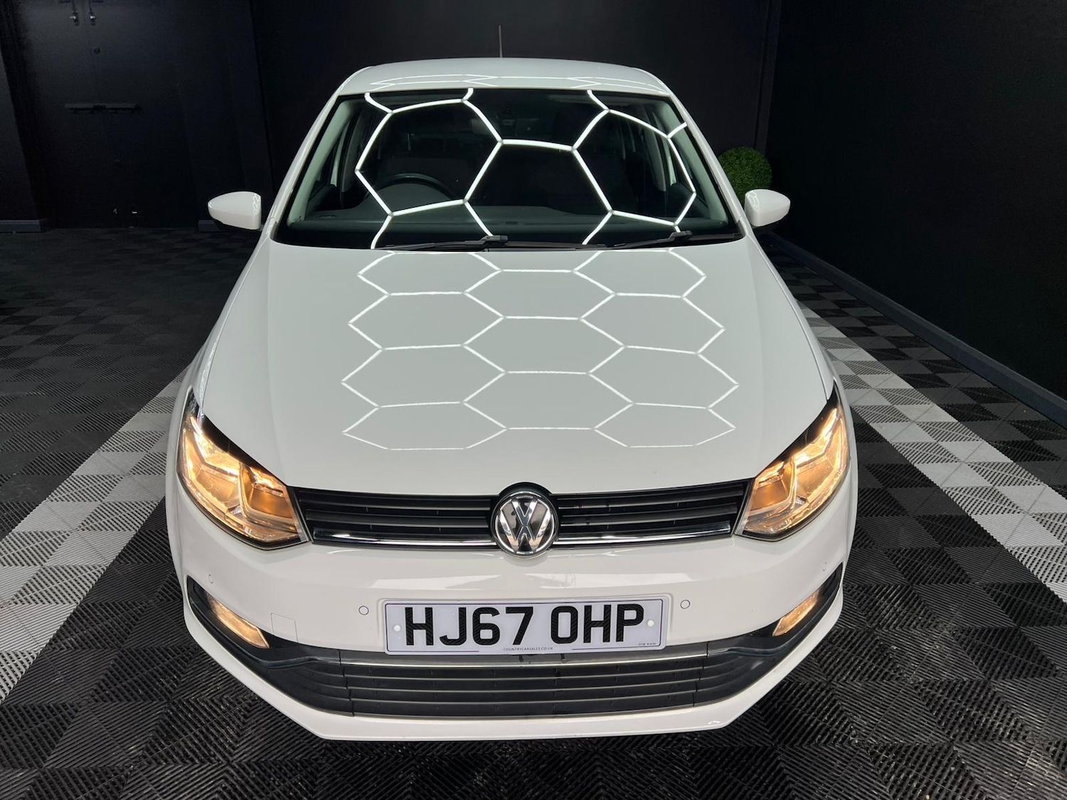 Used Volkswagen Polo 2017 for sale - 76647489: Photo 9