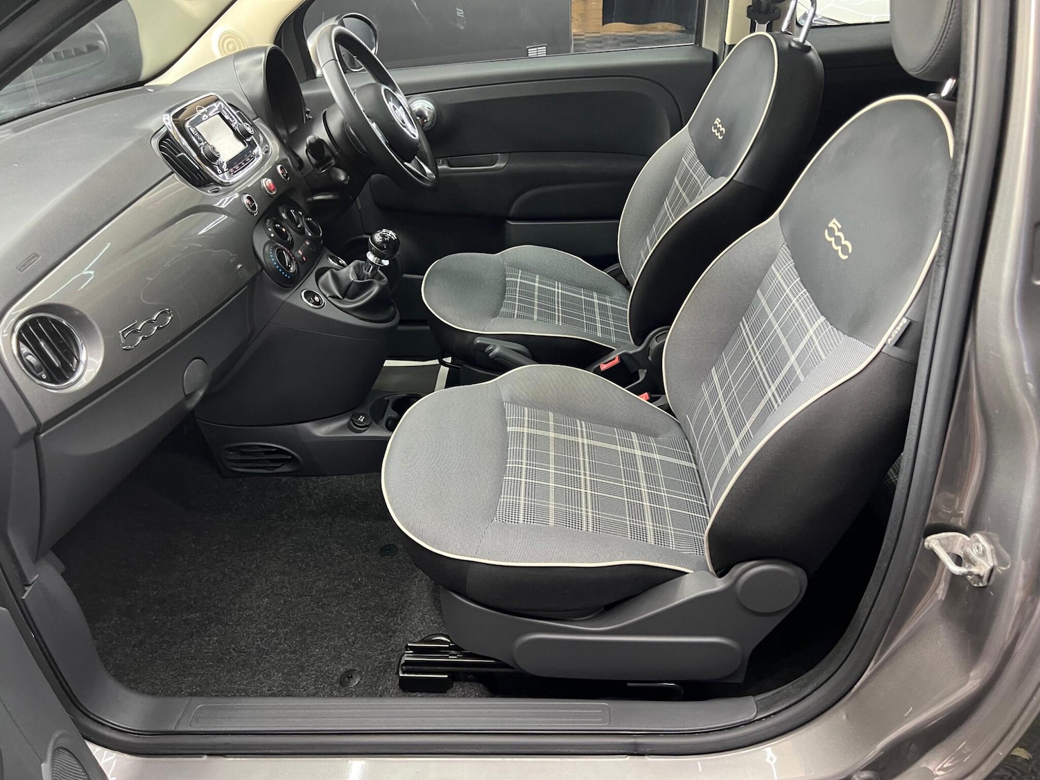 Used Fiat 500 2017 for sale - 76647583: Photo 27