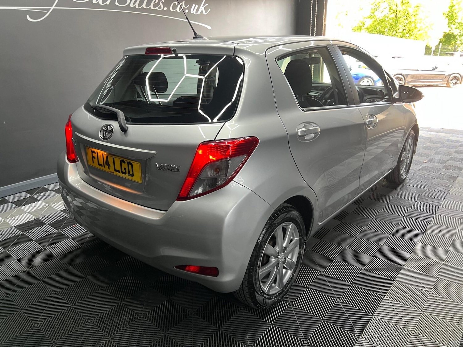 Used Toyota Yaris 2014 for sale - 76647476: Photo 5