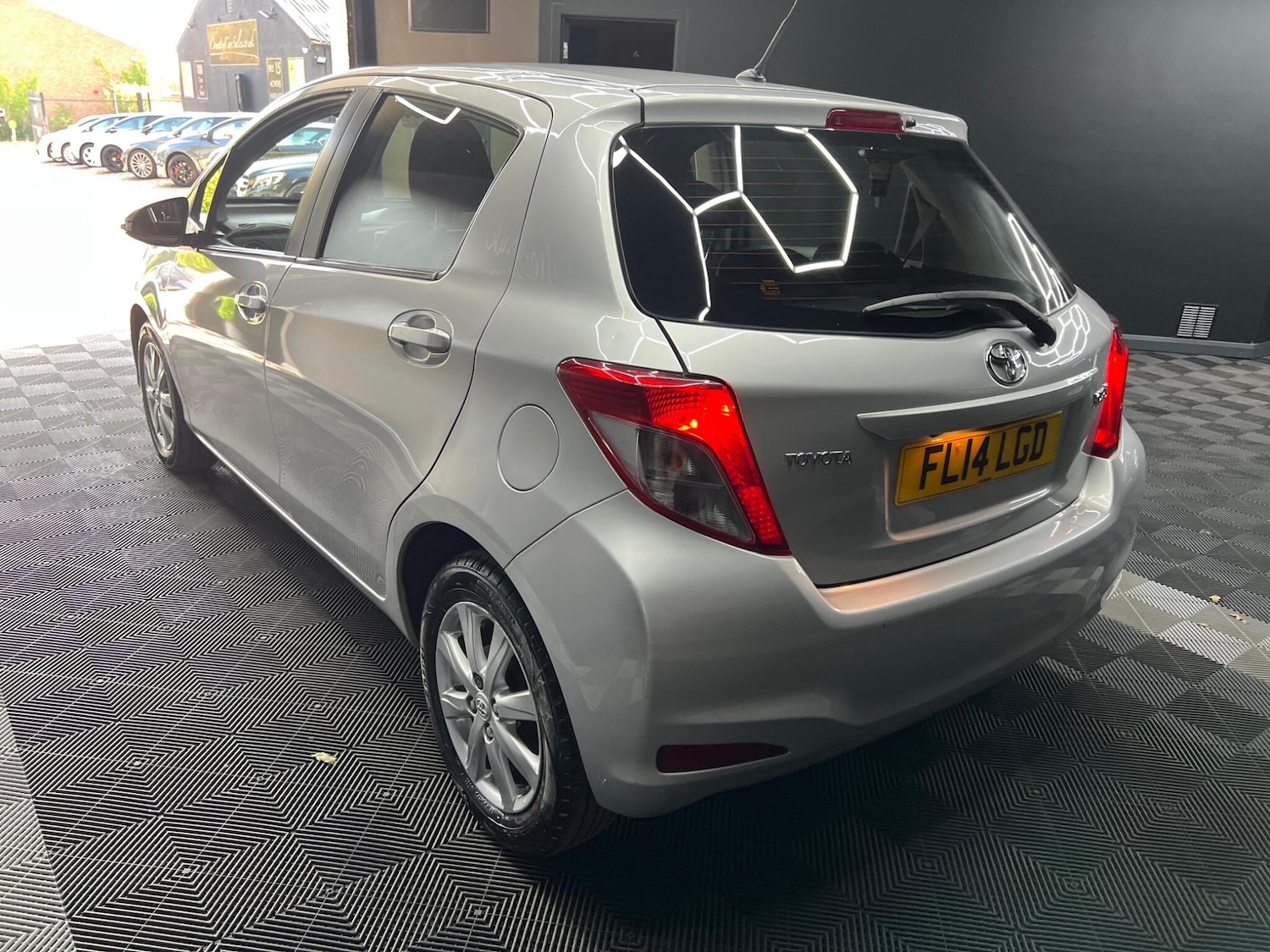 Used Toyota Yaris 2014 for sale - 76647476: Photo 7