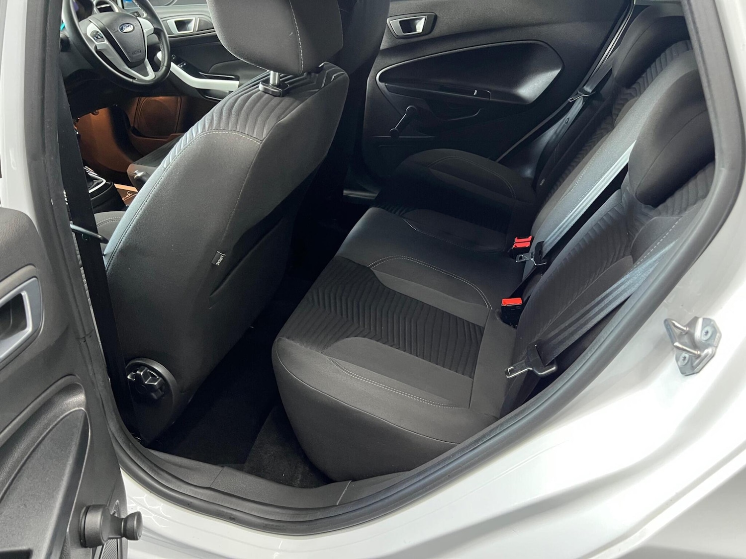 Used Ford Fiesta 2017 for sale - 76647628: Photo 31