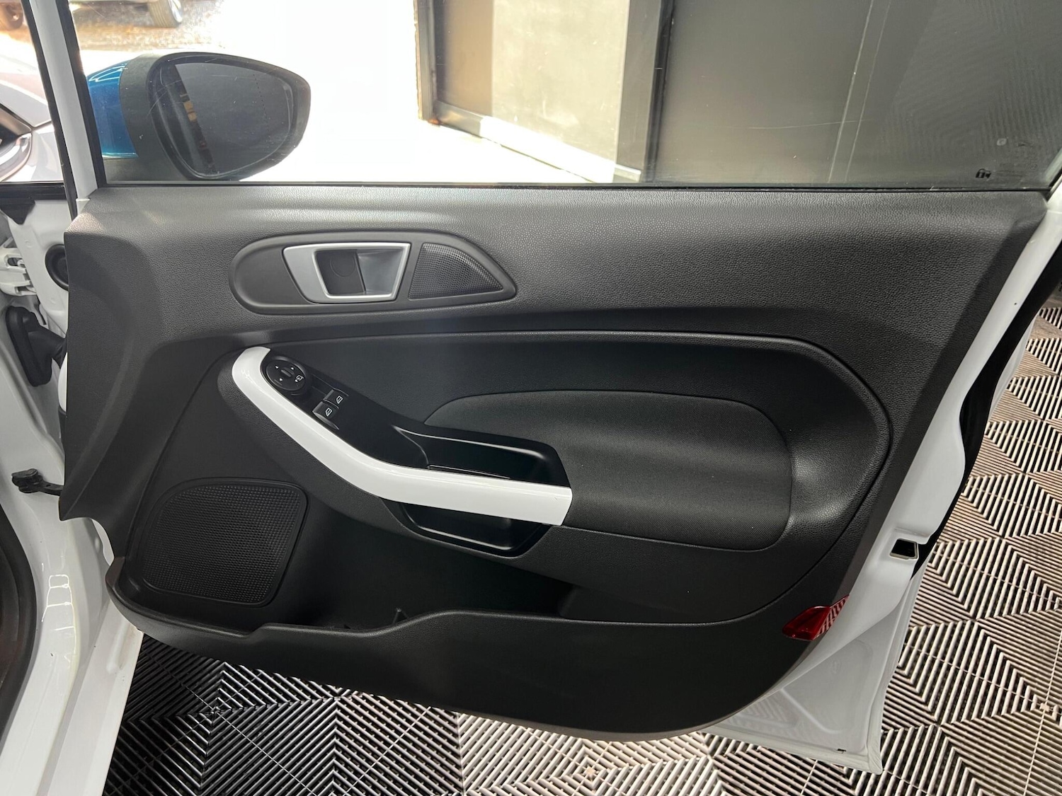 Used Ford Fiesta 2017 for sale - 76647628: Photo 36