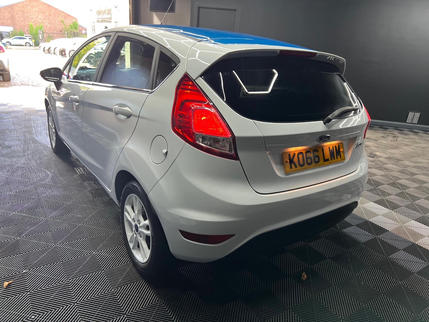 Used Ford Fiesta 2017 for sale - 76647628: Photo 7