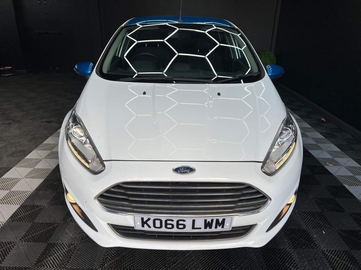 Used Ford Fiesta 2017 for sale - 76647628: Photo 9