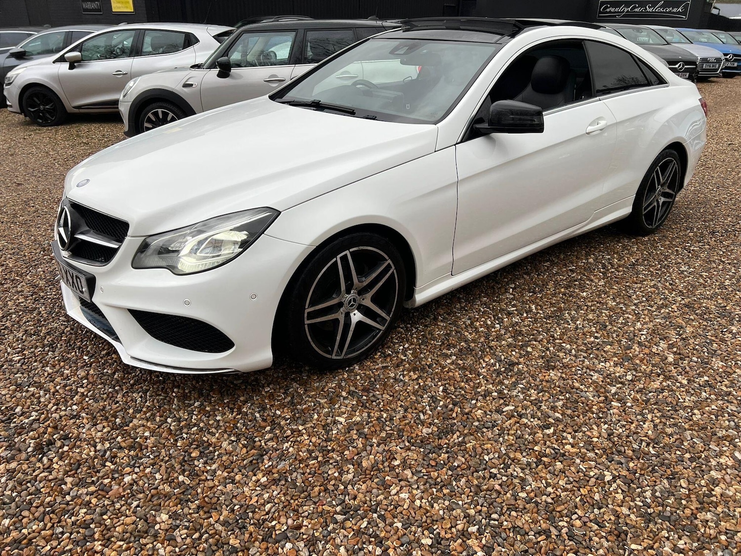 Used Mercedes-Benz E Class for sale - 76926255: Photo 16