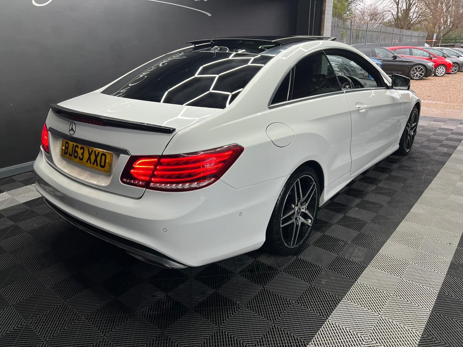 Used Mercedes-Benz E Class for sale - 76926255: Photo 7