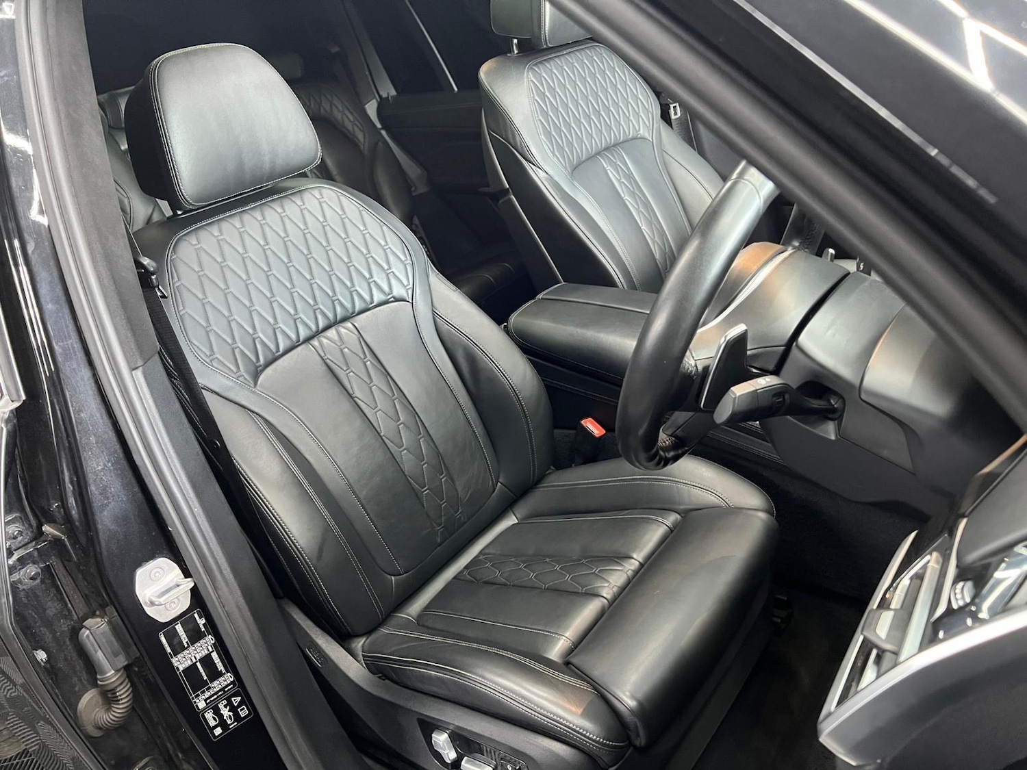 Used BMW X7 2019 for sale - 76647471: Photo 25