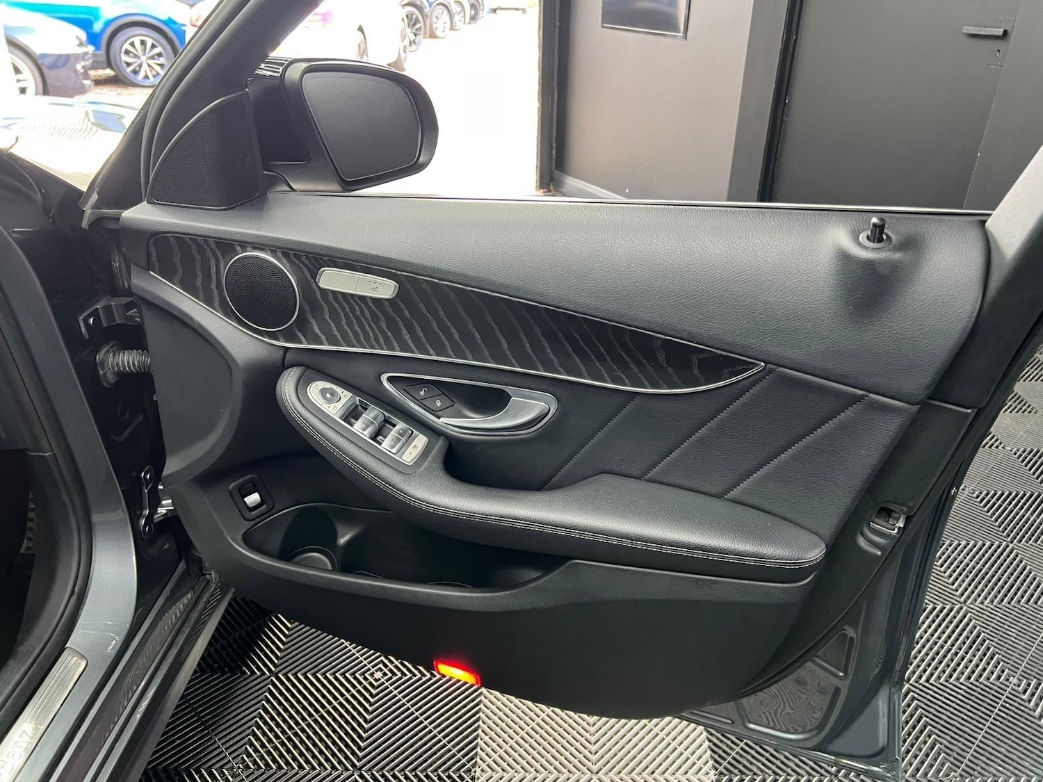 Used Mercedes-Benz C Class 2017 for sale - 76993757: Photo 42