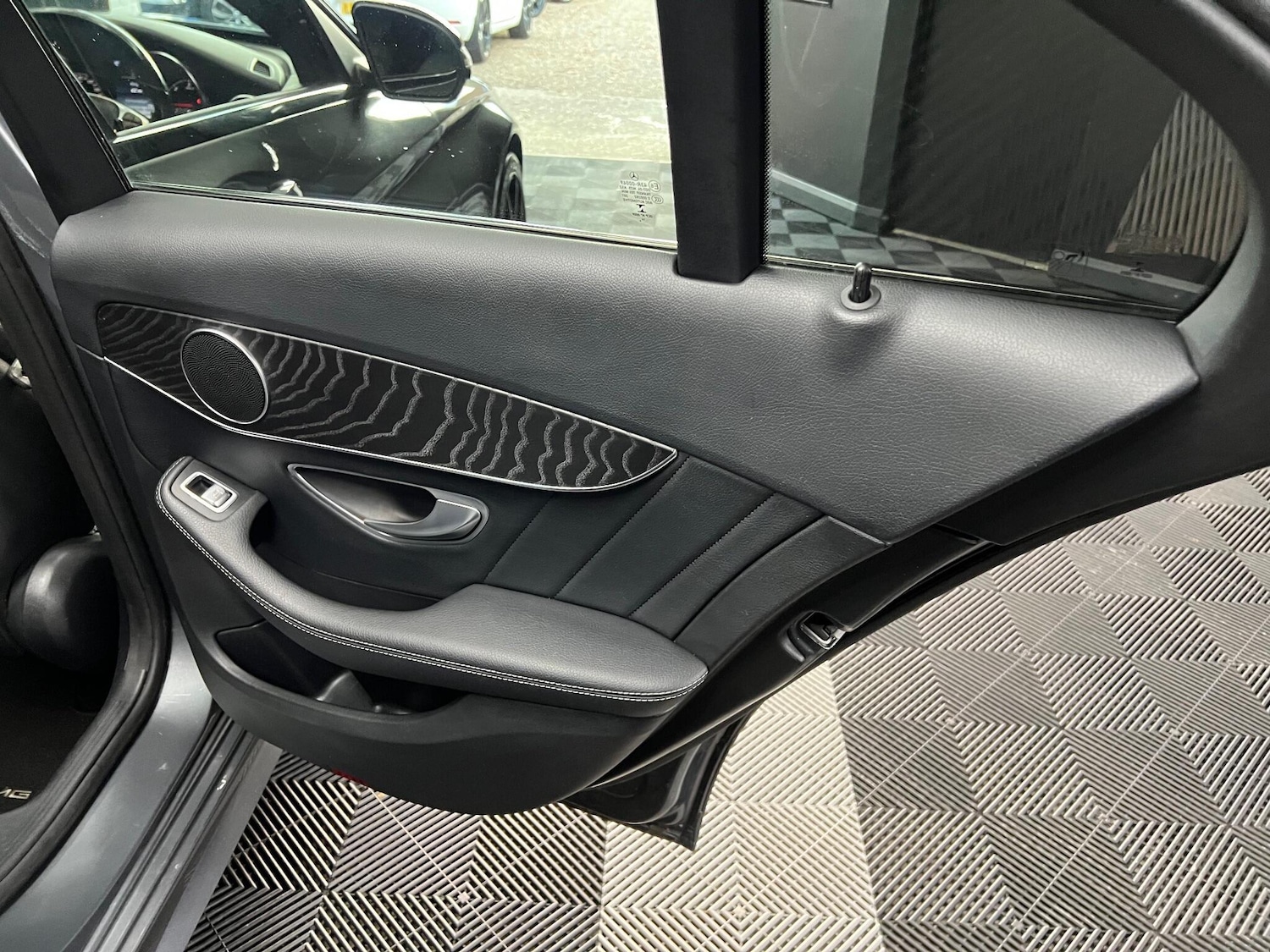 Used Mercedes-Benz C Class 2017 for sale - 76993757: Photo 44