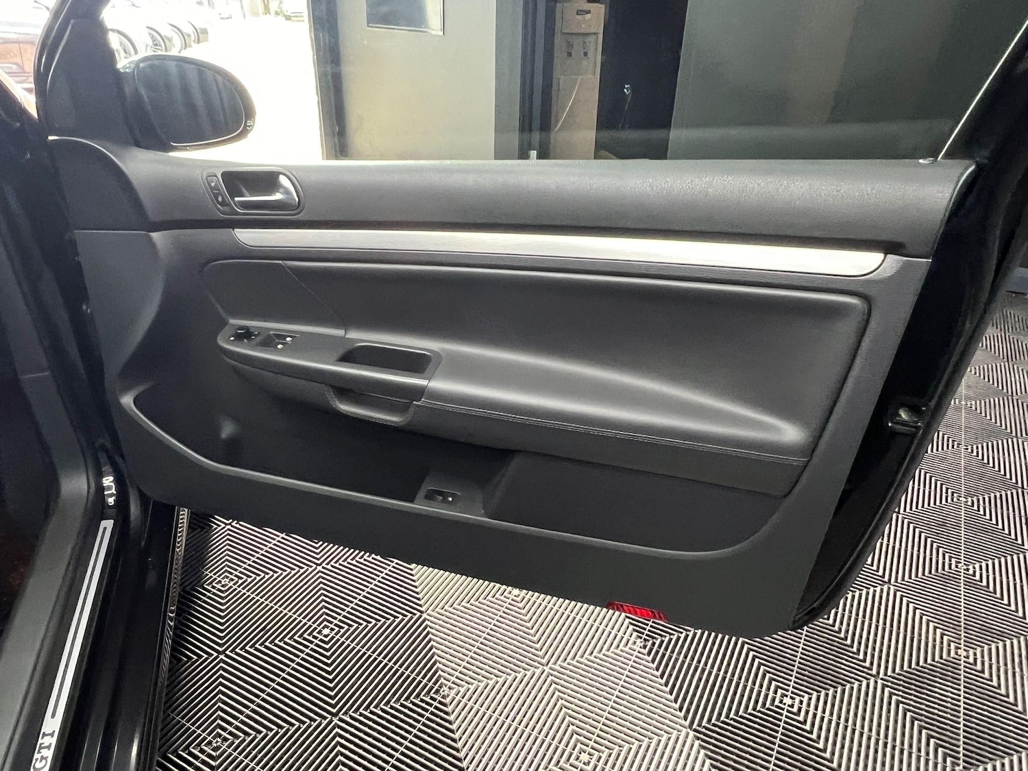 Used Volkswagen Golf 2009 for sale - 76647633: Photo 13