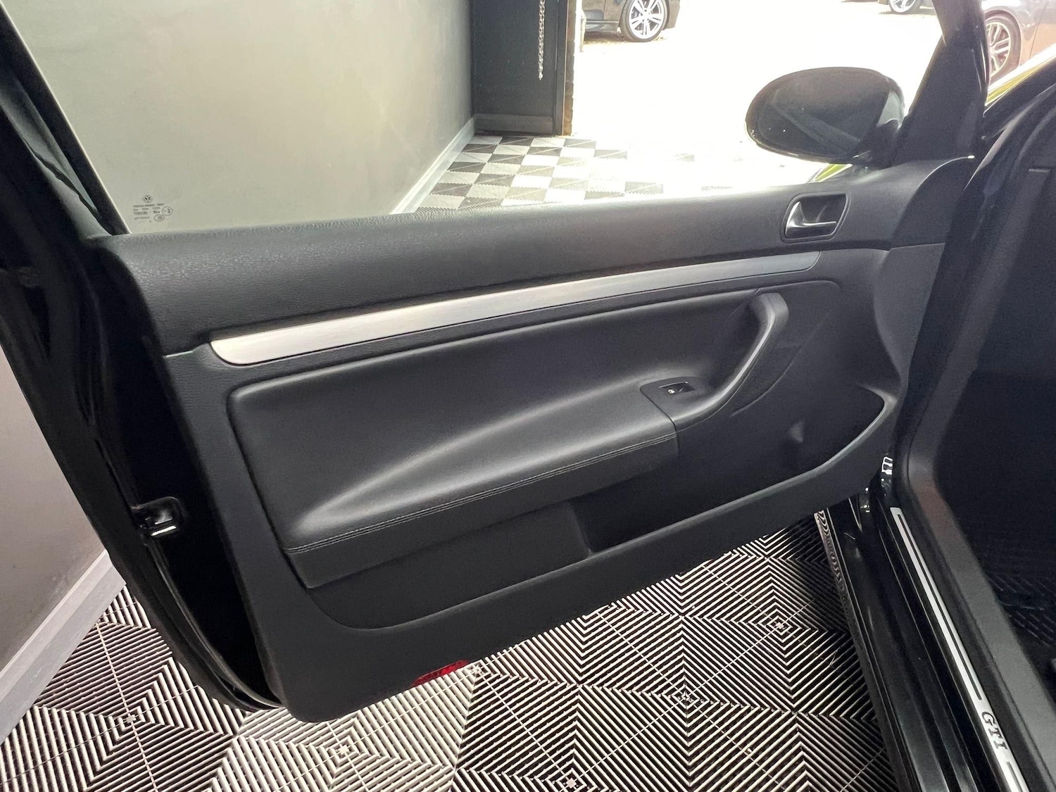 Used Volkswagen Golf 2009 for sale - 76647633: Photo 20