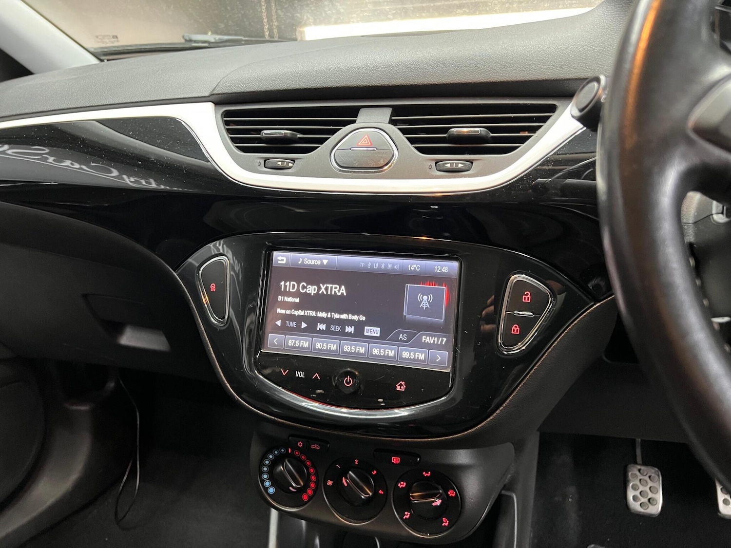 Used Vauxhall Corsa 2015 for sale - 76647611: Photo 29