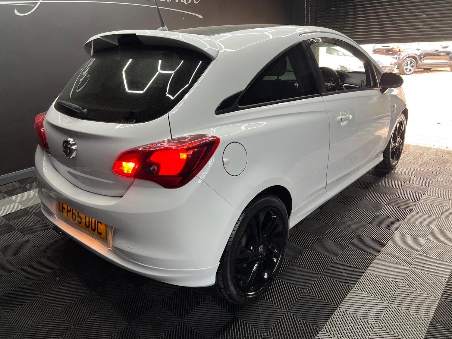 Used Vauxhall Corsa 2015 for sale - 76647611: Photo 6