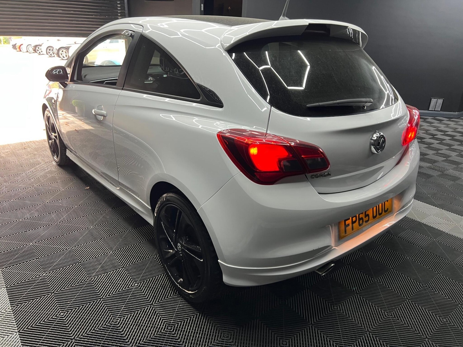 Used Vauxhall Corsa 2015 for sale - 76647611: Photo 9