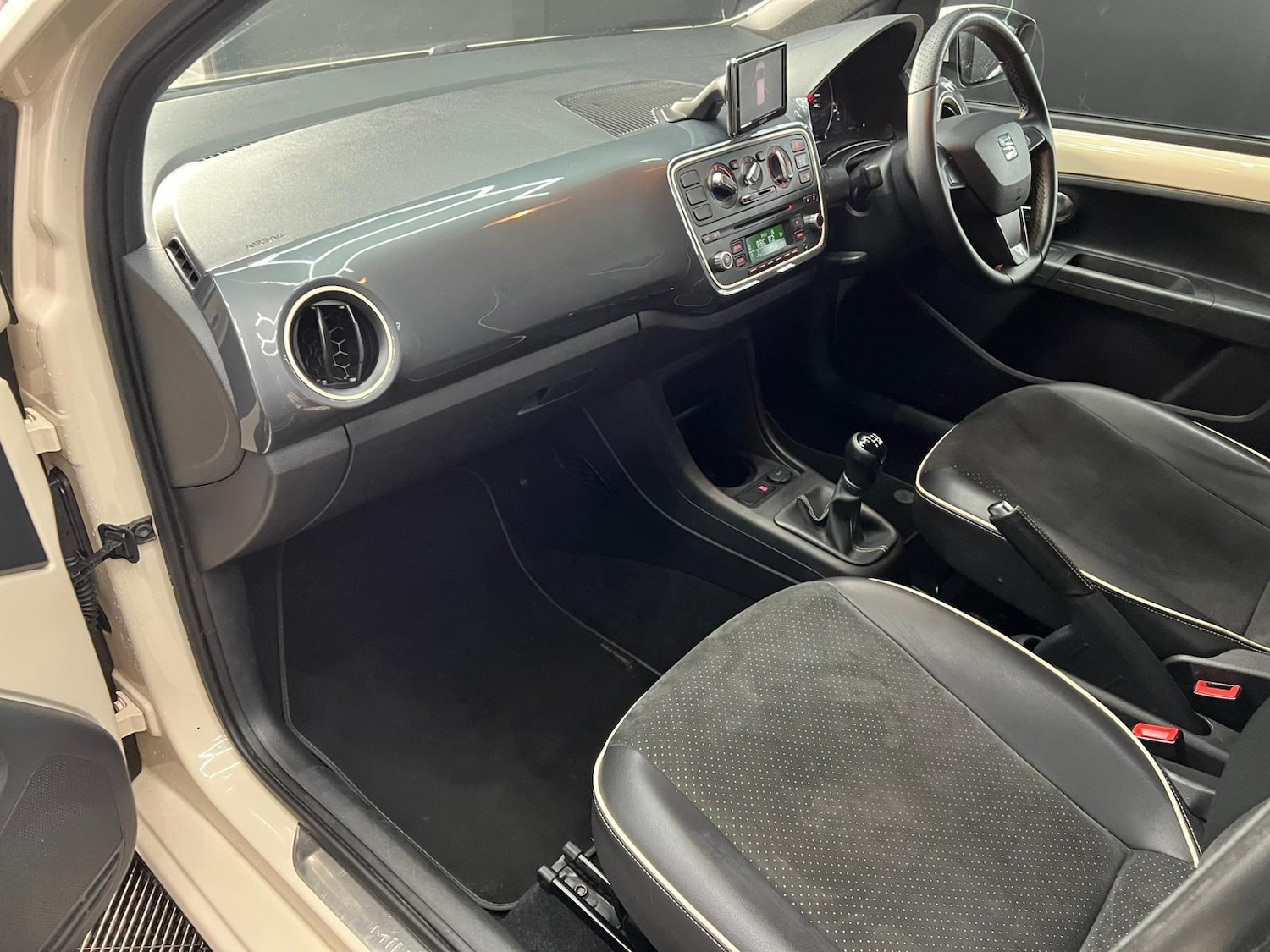 Used SEAT Mii for sale - 76988750: Photo 31