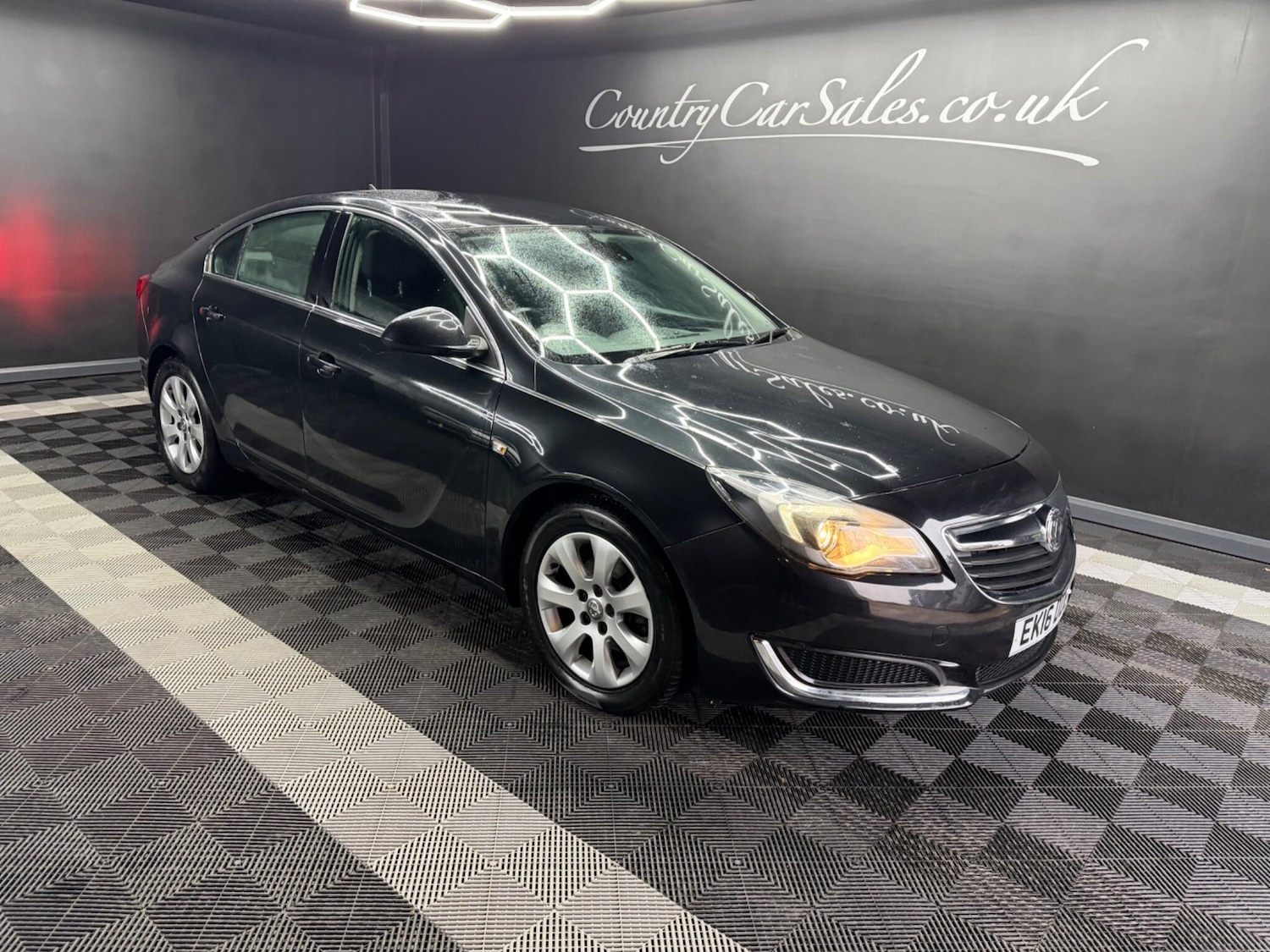 Used Vauxhall Insignia 2016 for sale - 77456102: Photo 3