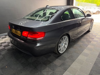 Used BMW 3 Series 2009 for sale - 79276177: Photo