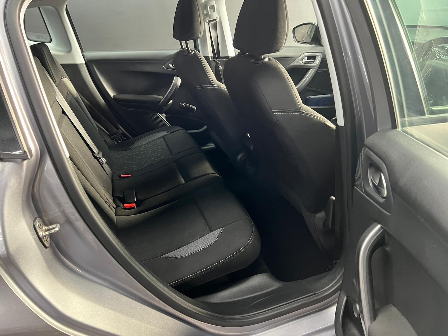 Used Peugeot 2008 2016 for sale - 76996384: Photo 33