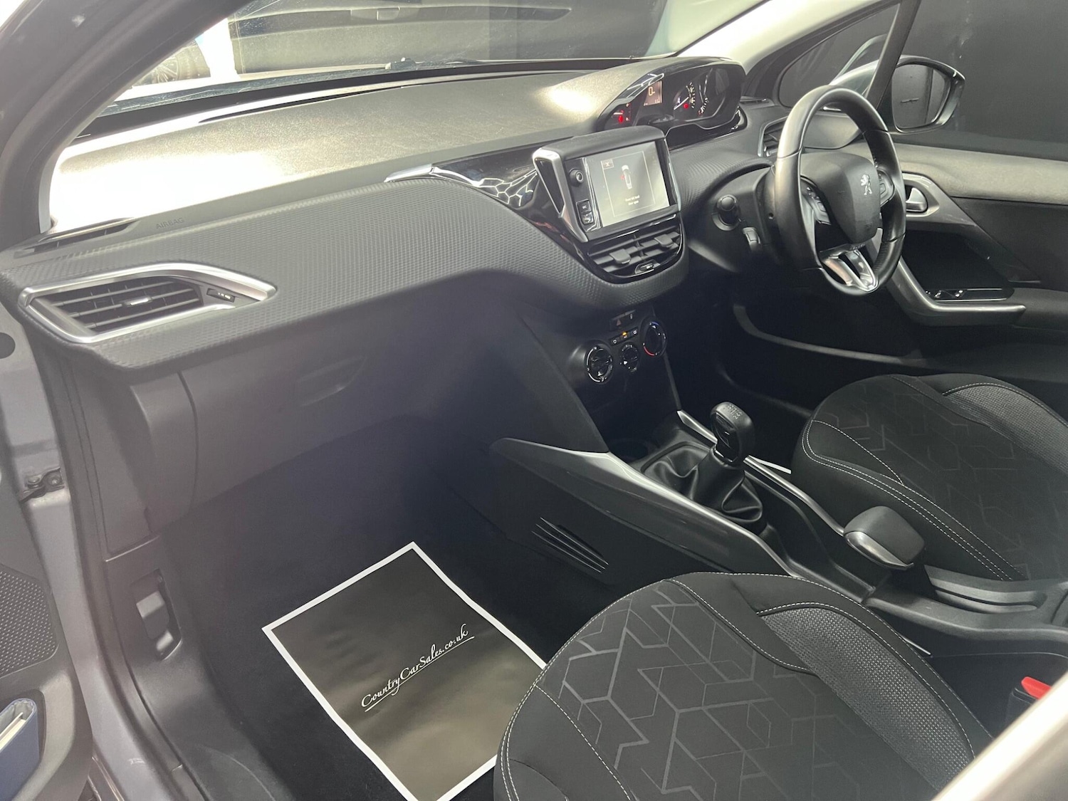 Used Peugeot 2008 2016 for sale - 76996384: Photo 41