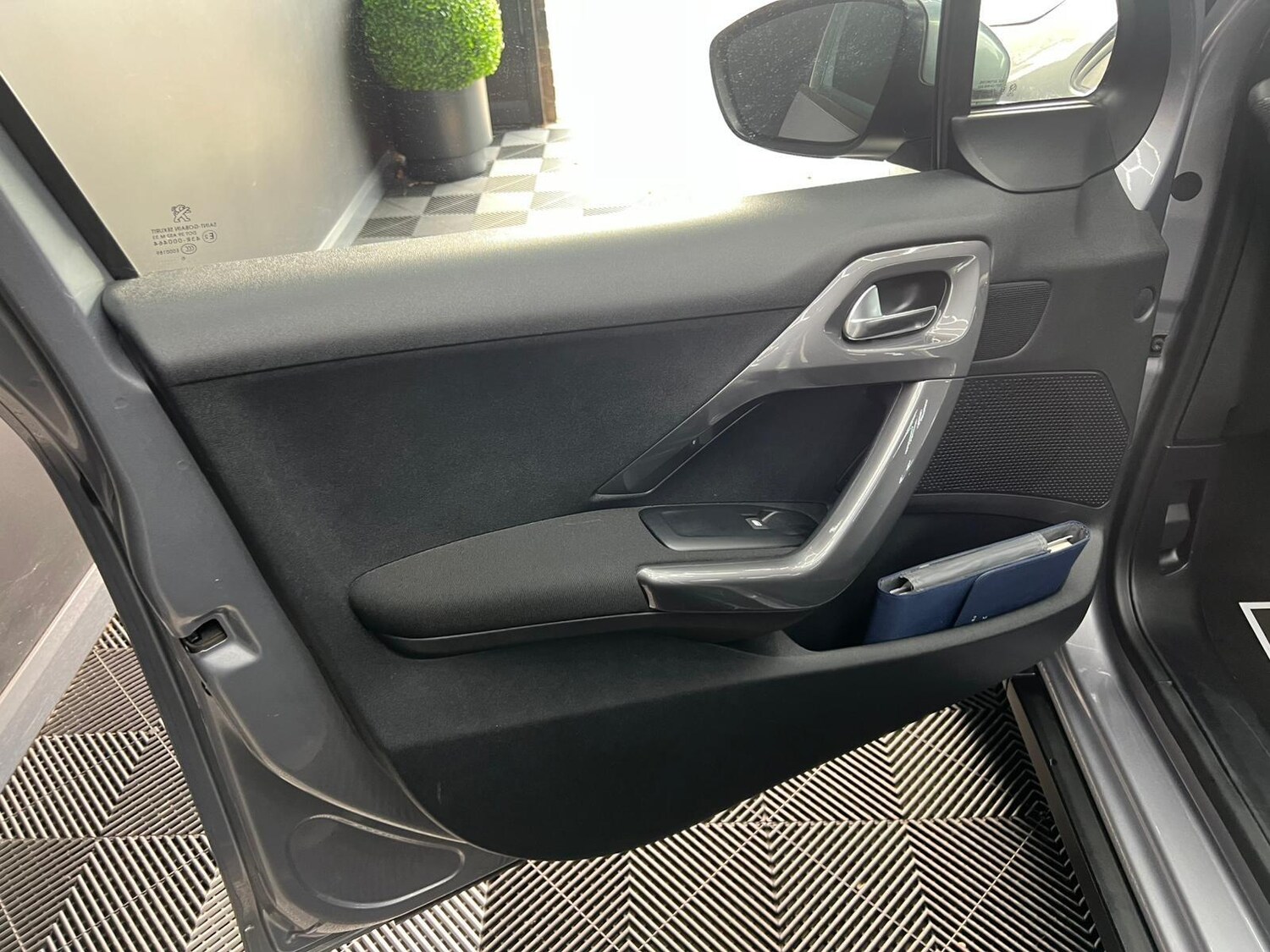 Used Peugeot 2008 2016 for sale - 76996384: Photo 48