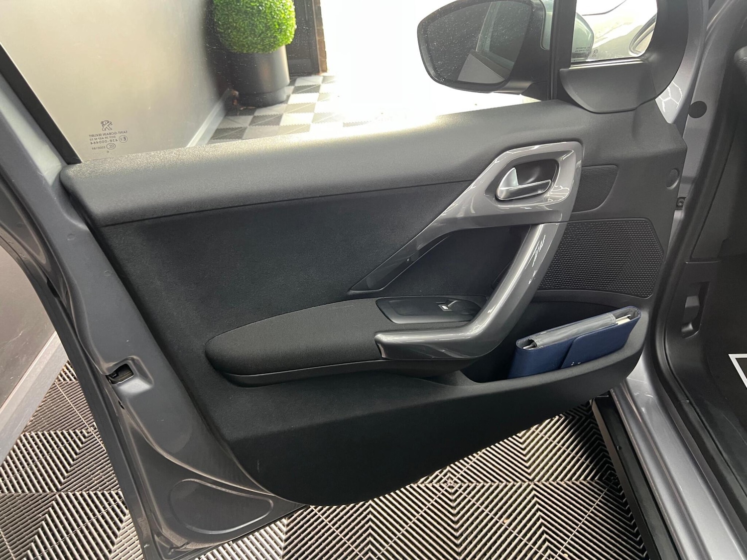 Used Peugeot 2008 2016 for sale - 76996384: Photo 54