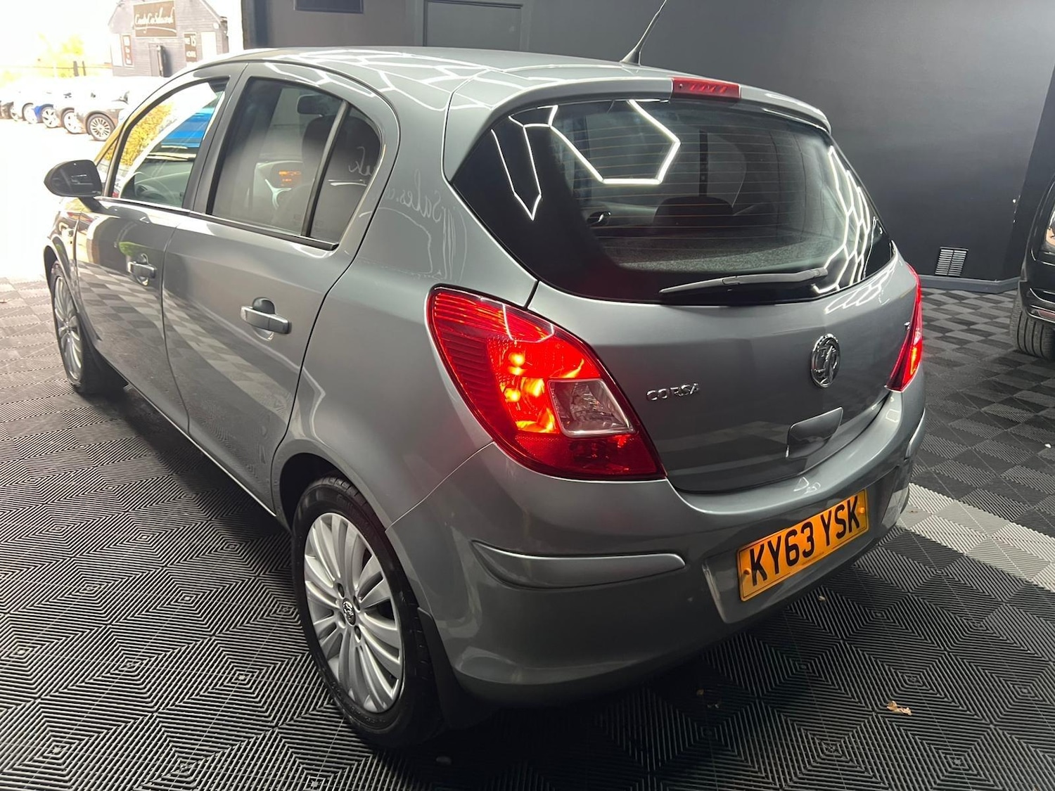 Used Vauxhall Corsa 2013 for sale - 76647445: Photo 6