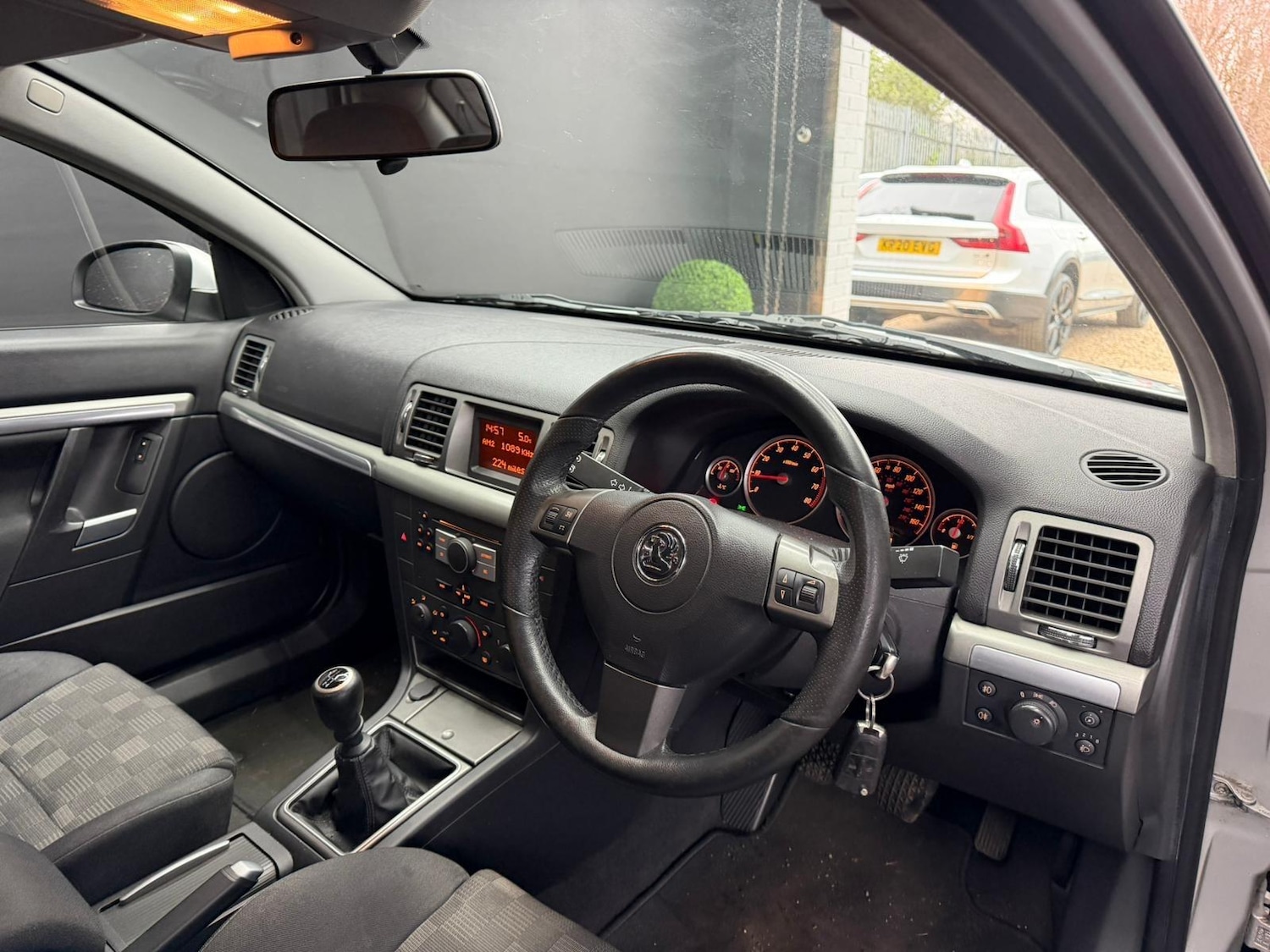 Used Vauxhall Vectra for sale - 77597885: Photo 10