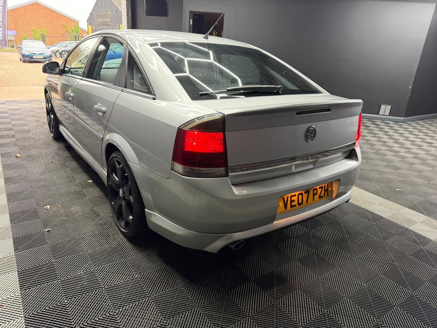 Used Vauxhall Vectra for sale - 77597885: Photo 5