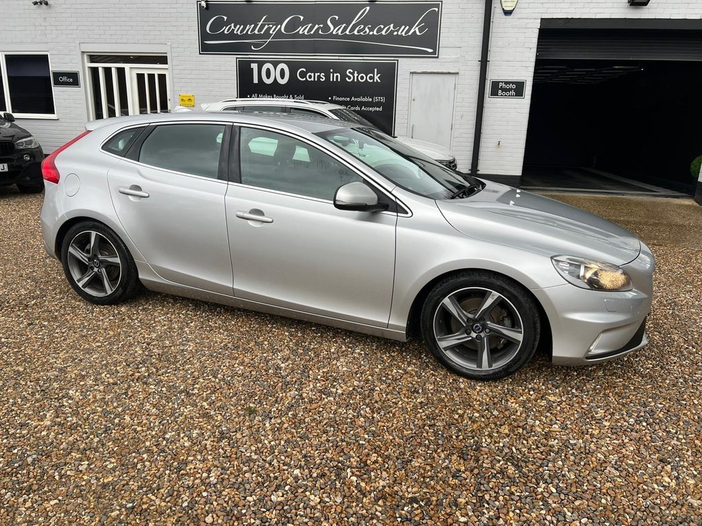 Used Volvo V40 2015 for sale - 77729912: Photo 20