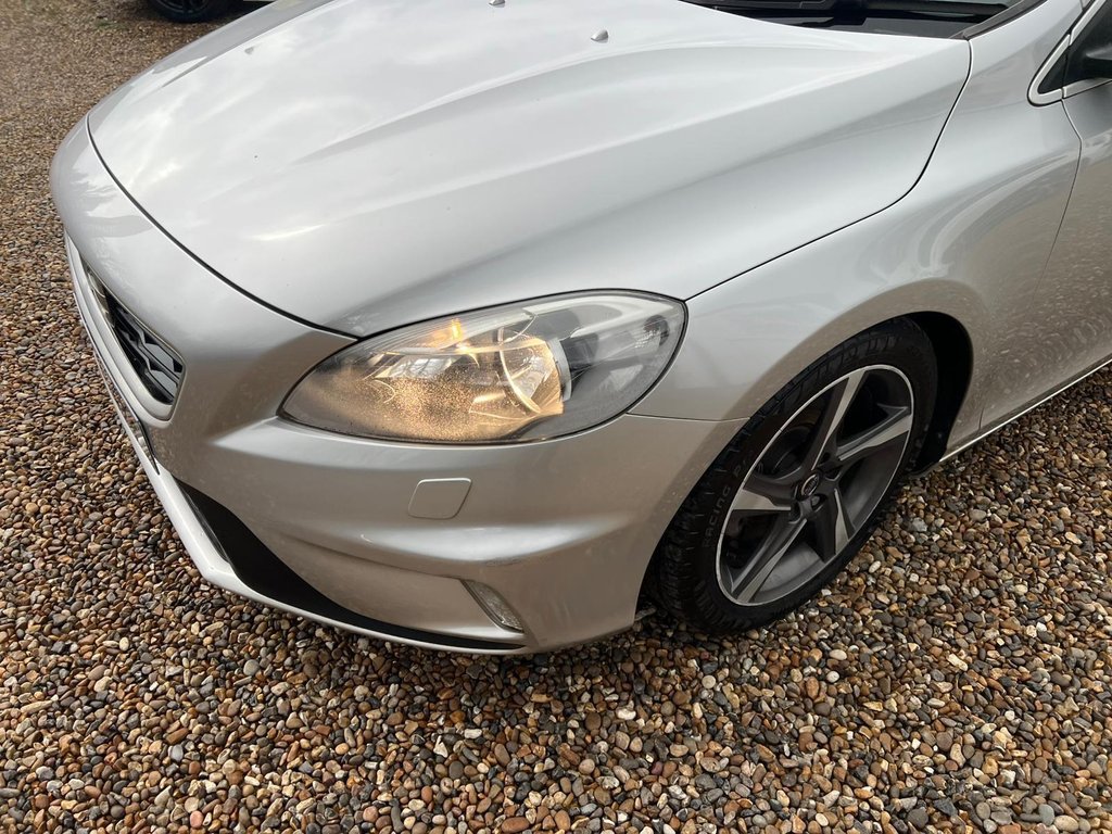 Used Volvo V40 2015 for sale - 77729912: Photo 30