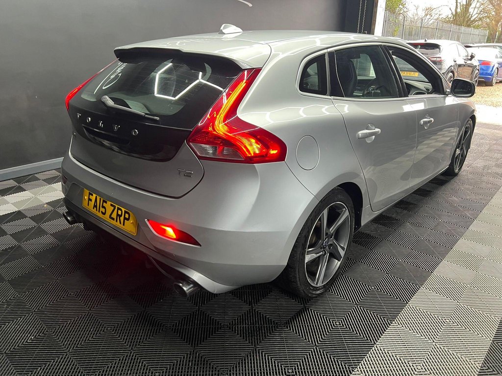 Used Volvo V40 2015 for sale - 77729912: Photo 8