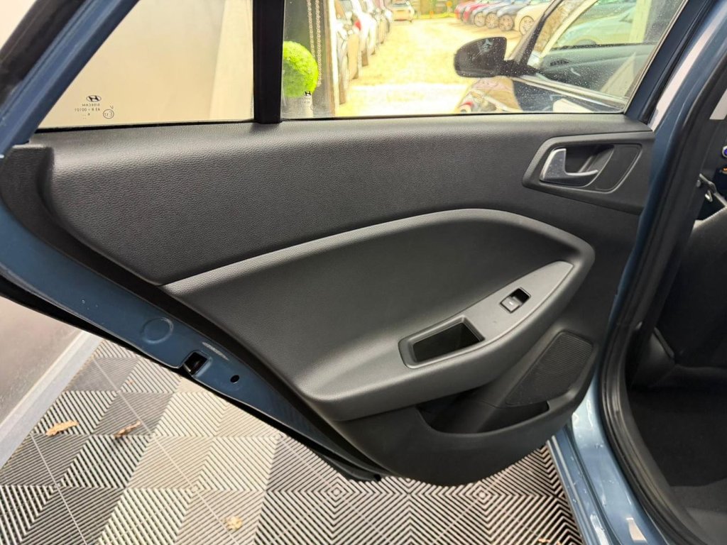 Used Hyundai i20 2017 for sale - 78056546: Photo 47