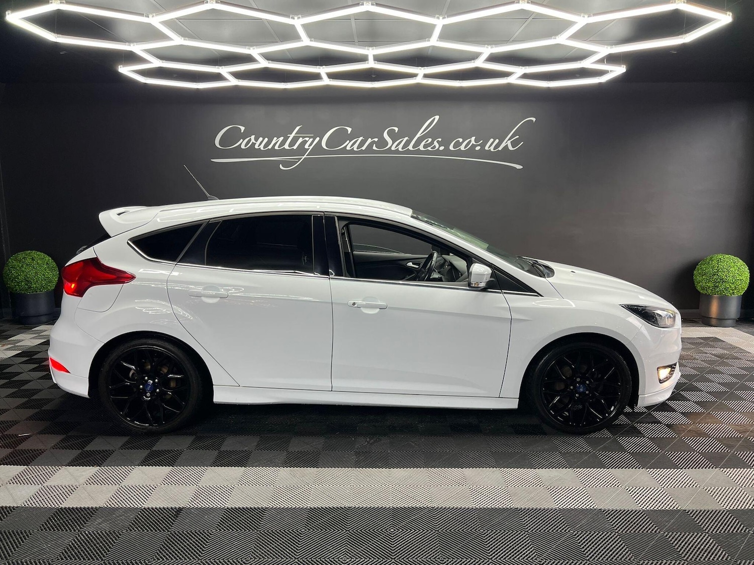 Used Ford Focus 2016 for sale - 76647551: Photo 1