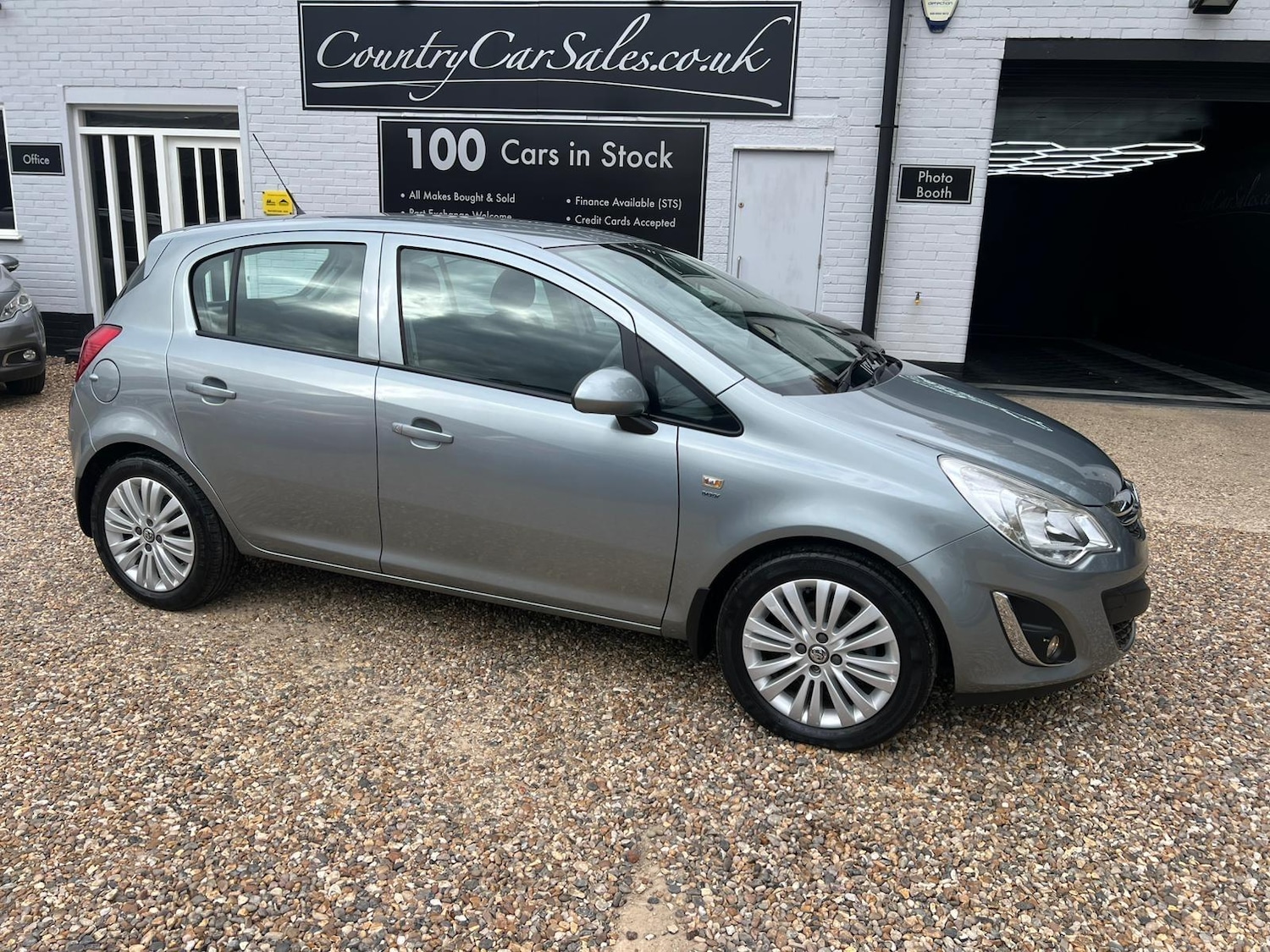 Used Vauxhall Corsa 2013 for sale - 76765404: Photo 12