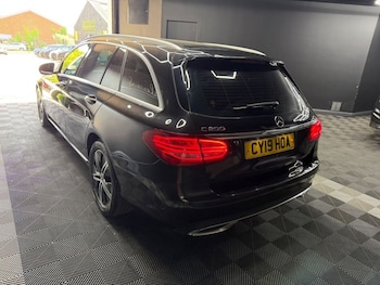 Used Mercedes-Benz C Class 2019 for sale - 78985922: Photo
