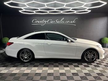 Used Mercedes-Benz E Class 2013 for sale - 77990743: Photo
