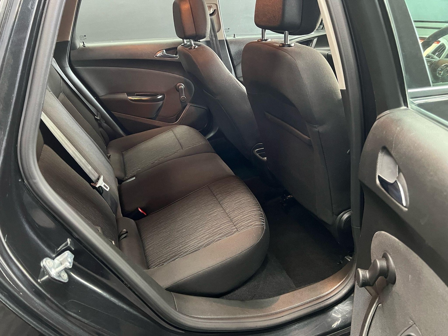 Used Vauxhall Astra 2016 for sale - 76647448: Photo 18