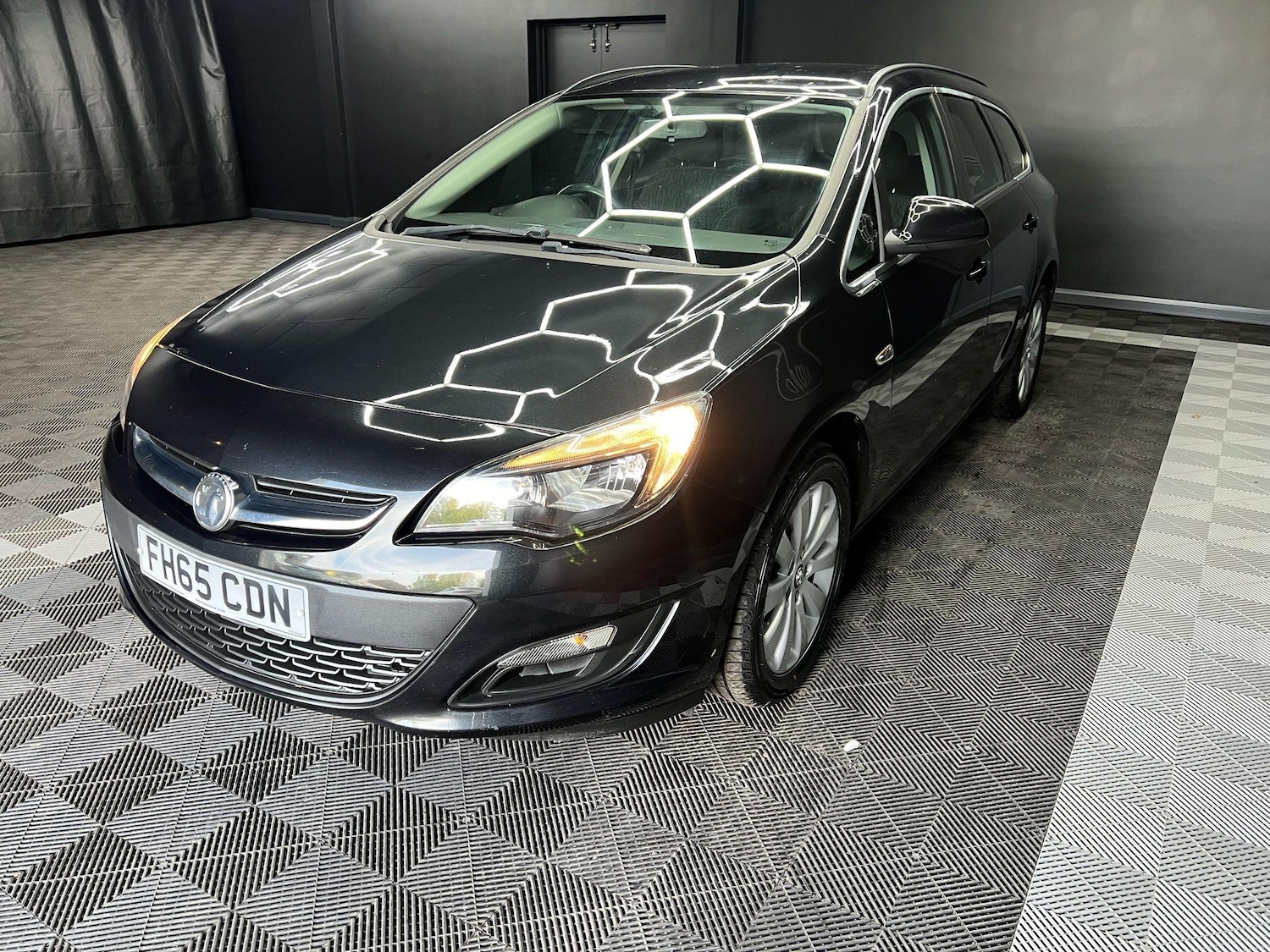 Used Vauxhall Astra 2016 for sale - 76647448: Photo 8