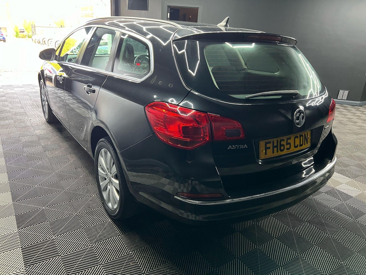 Used Vauxhall Astra 2016 for sale - 76647448: Photo 9