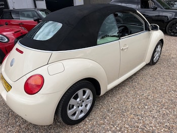 Used Volkswagen Beetle 2004 for sale - 79474723: Photo