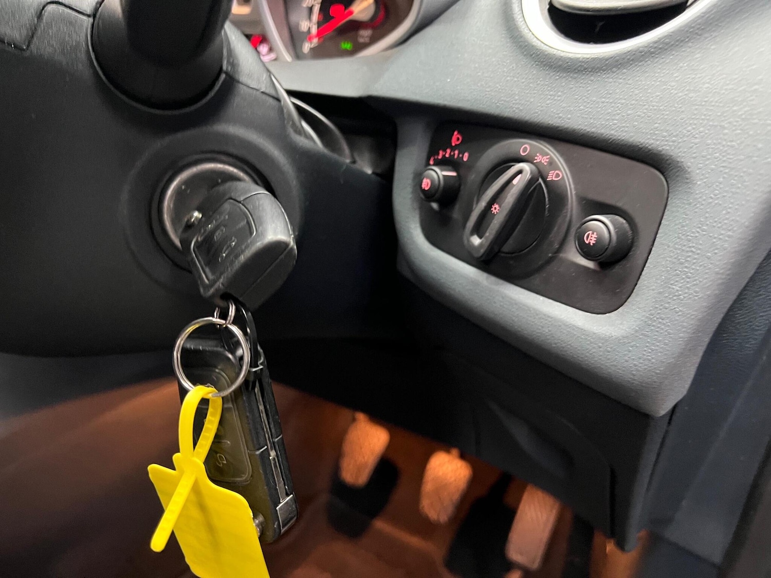 Used Ford Fiesta 2011 for sale - 76647585: Photo 17