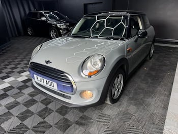 Used MINI Hatch 2017 for sale - 79695807: Photo