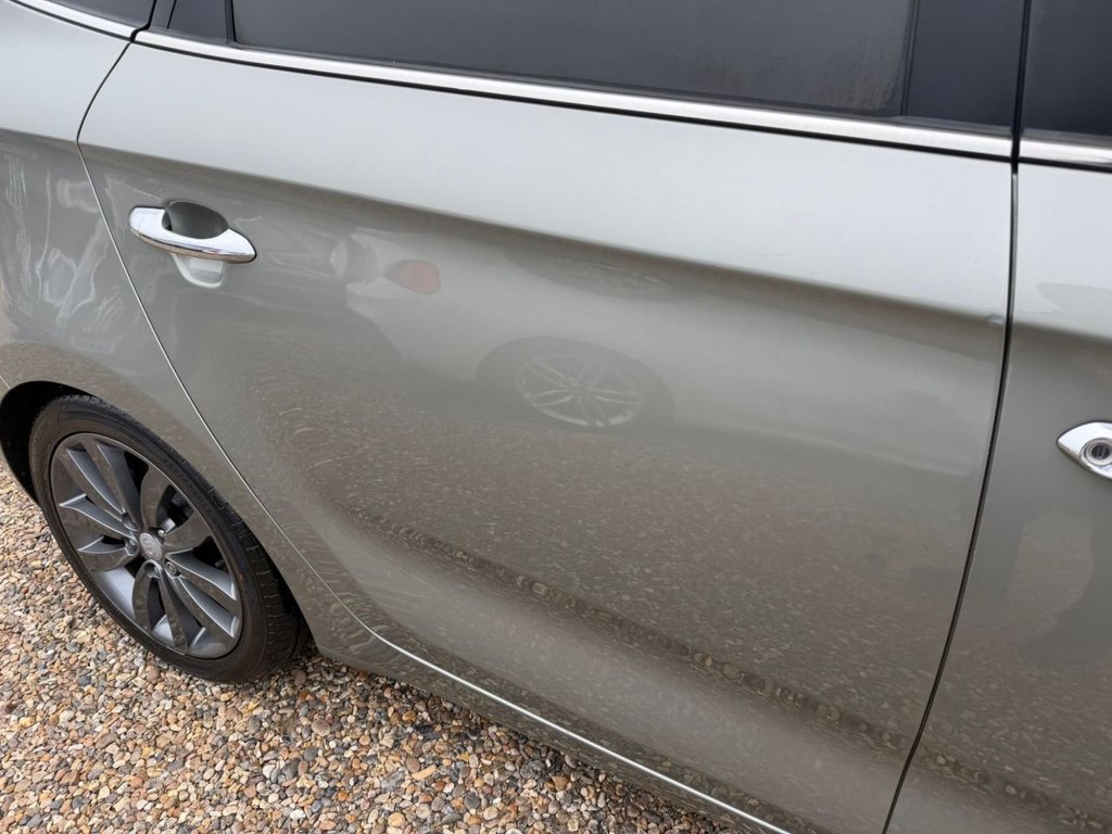 Used Kia Carens 2014 for sale - 77967099: Photo 23