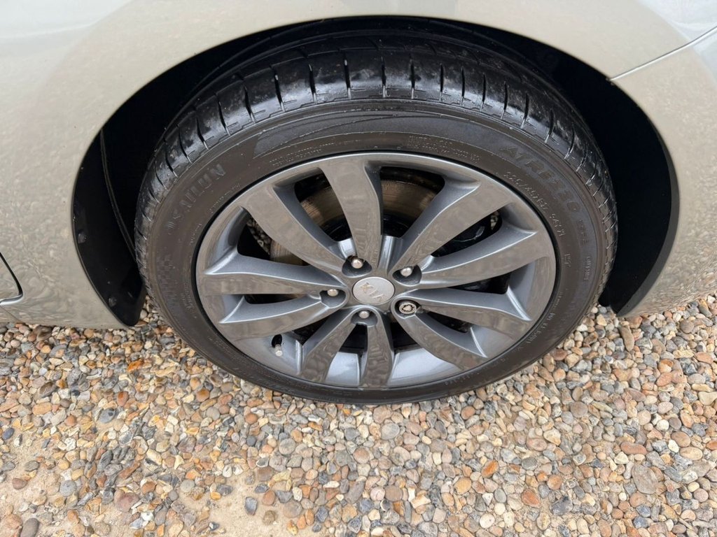 Used Kia Carens 2014 for sale - 77967099: Photo 46