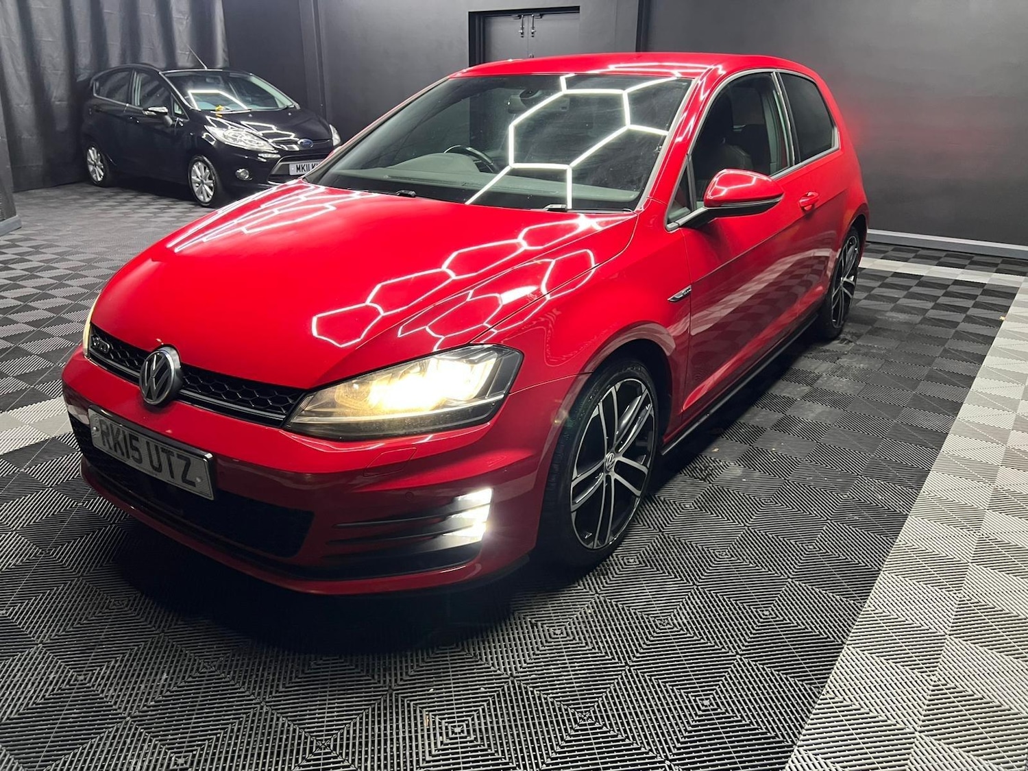 Used Volkswagen Golf 2015 for sale - 76886950: Photo 5